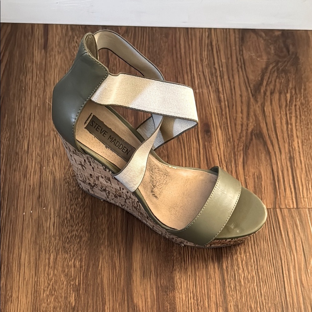 Steve Madden Green Cream Wedge Sandals with Chunky Platform